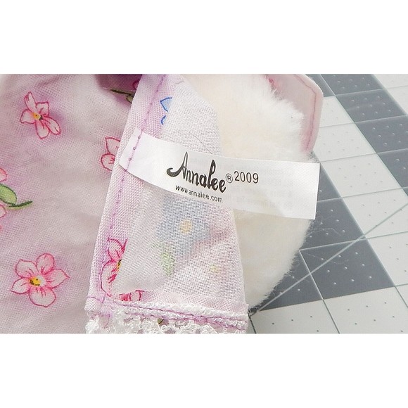 Annalee Easter Bunny Rabbit Girl Doll 2009 Lady 8 Inch Purple Hat Spring Posable - Picture 7 of 10